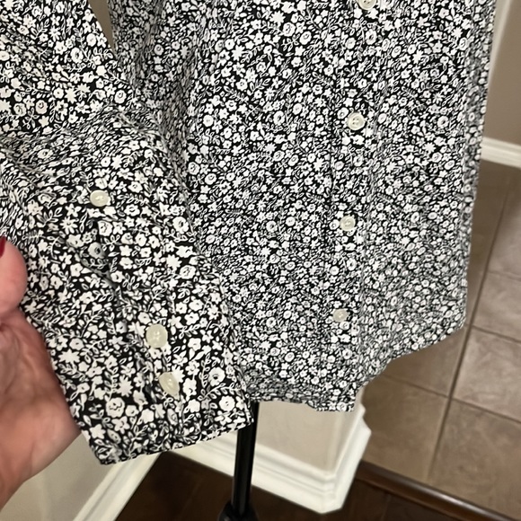 J. Crew Calico navy & white small floral print button down shirt Size XS - Picture 9 of 17